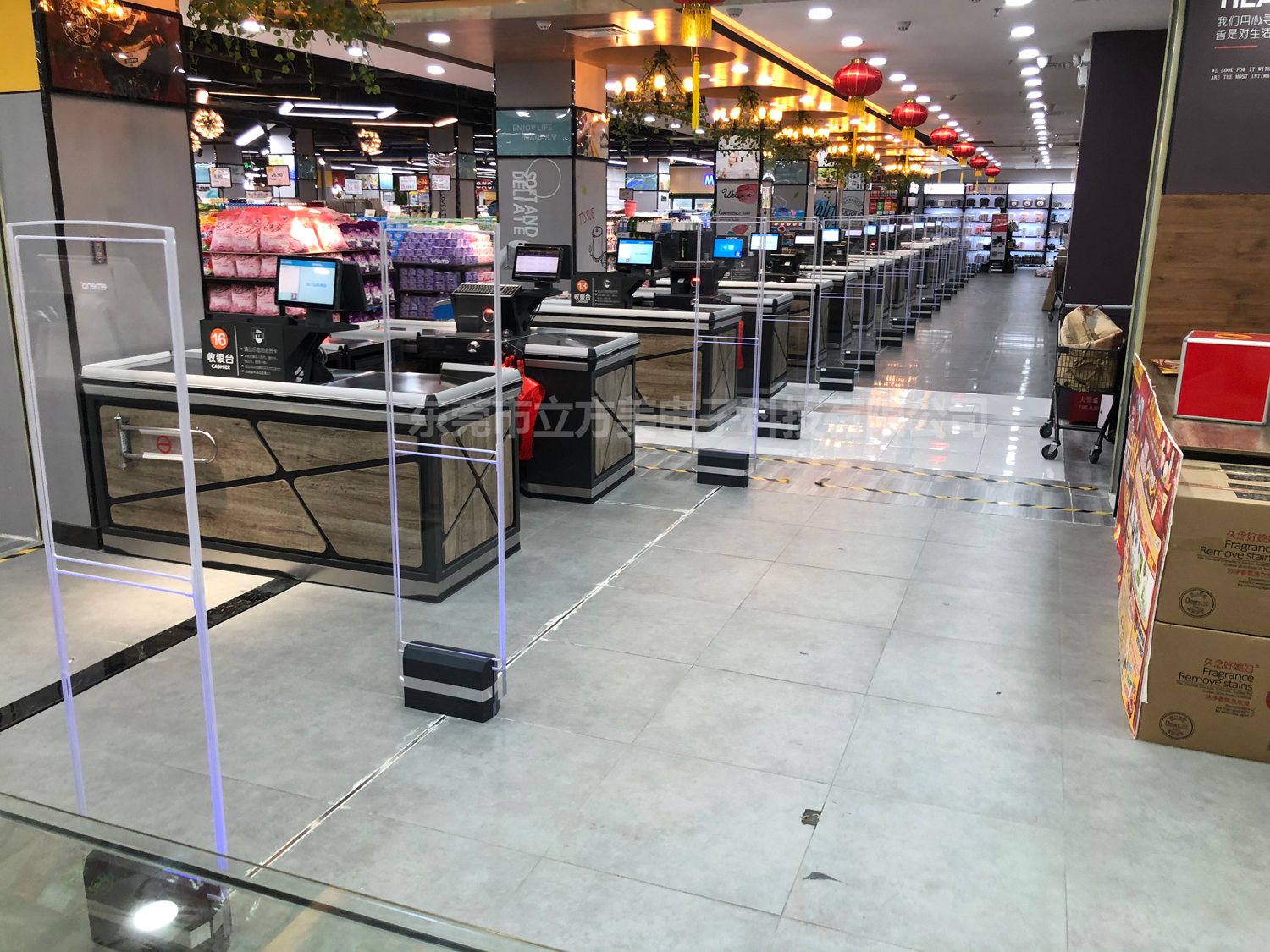新店開業(yè)，如何安裝合適店鋪的超市防盜器？